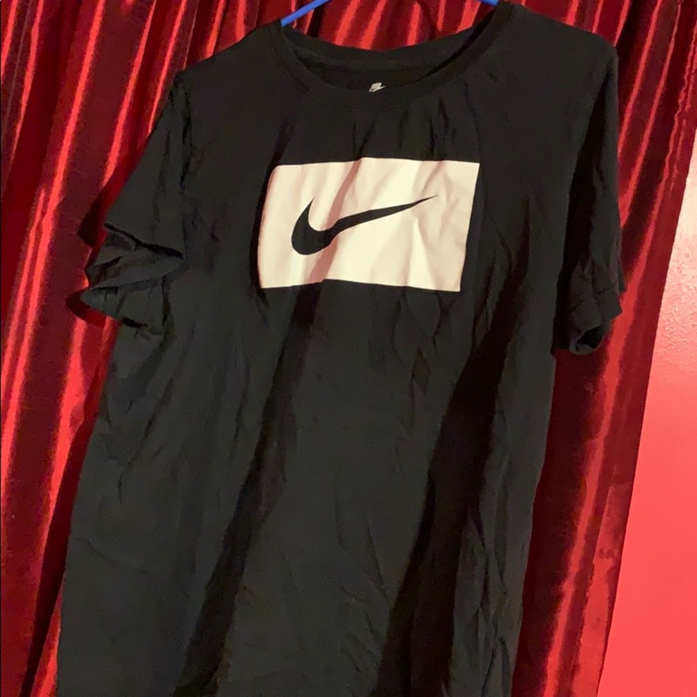 Nike active shirt